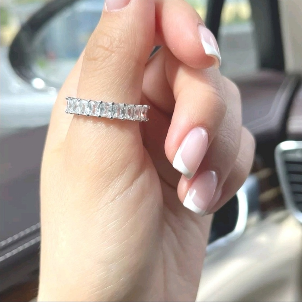 New Beautiful Silver Diamonds Wedding Promise Ring - Picture 1 of 4